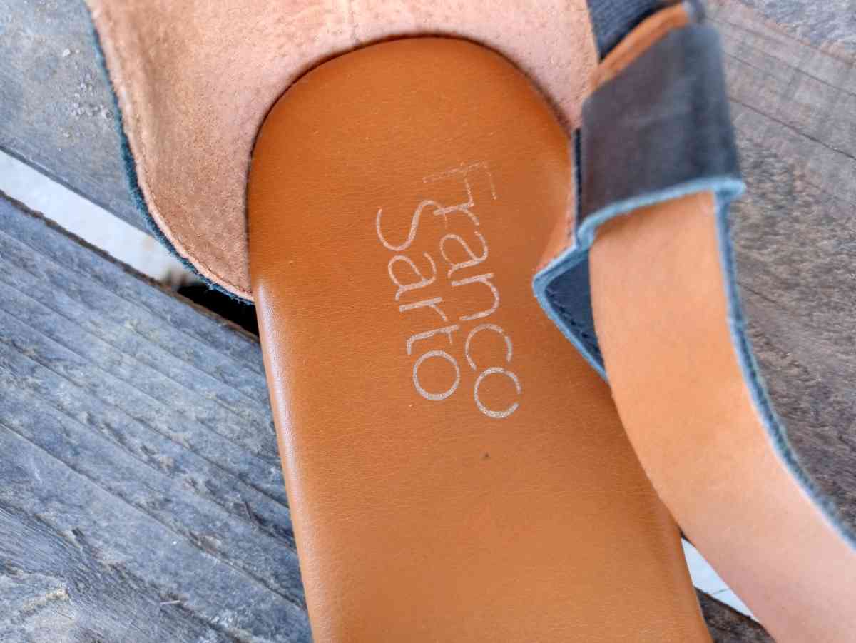 Womens Branco Sarto sandles like new - Dallas, Texas - FleaMarketBay