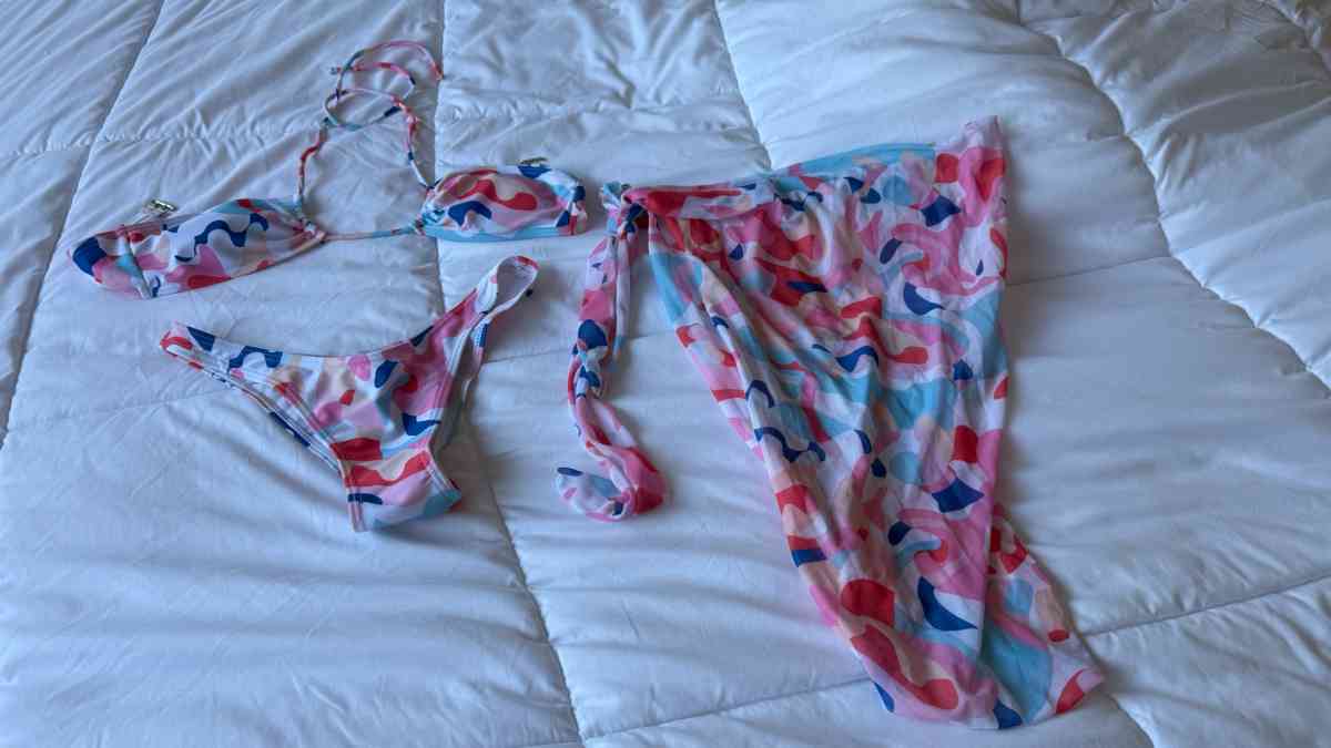 Colorful Abstract 3Piece Bikini Set w Padded Top  Sheer Wrap - Los Angeles, California - FleaMarketBay