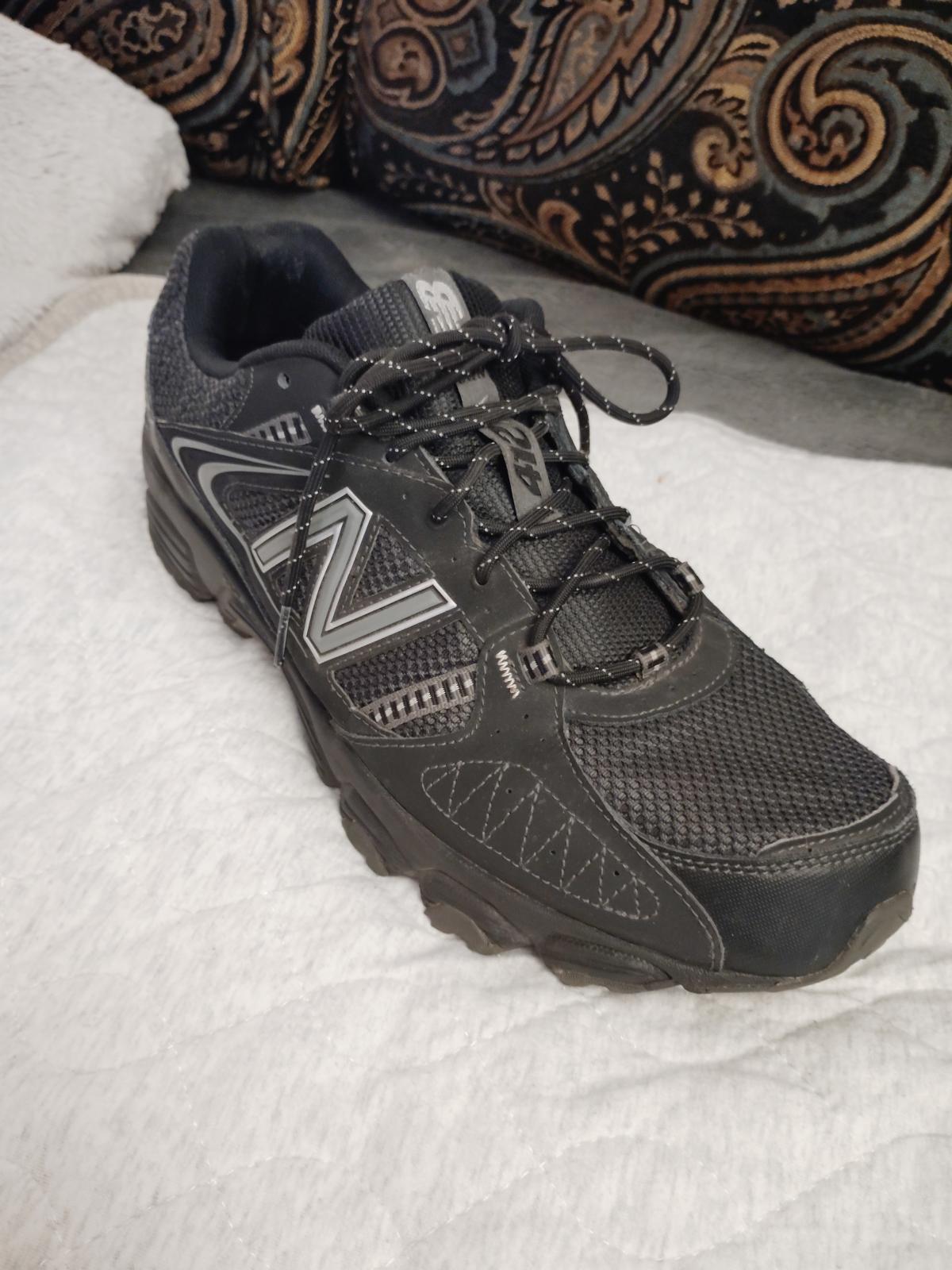 New Balance 412 Trail shoes. Size 13 - Virginia Beach, Virginia