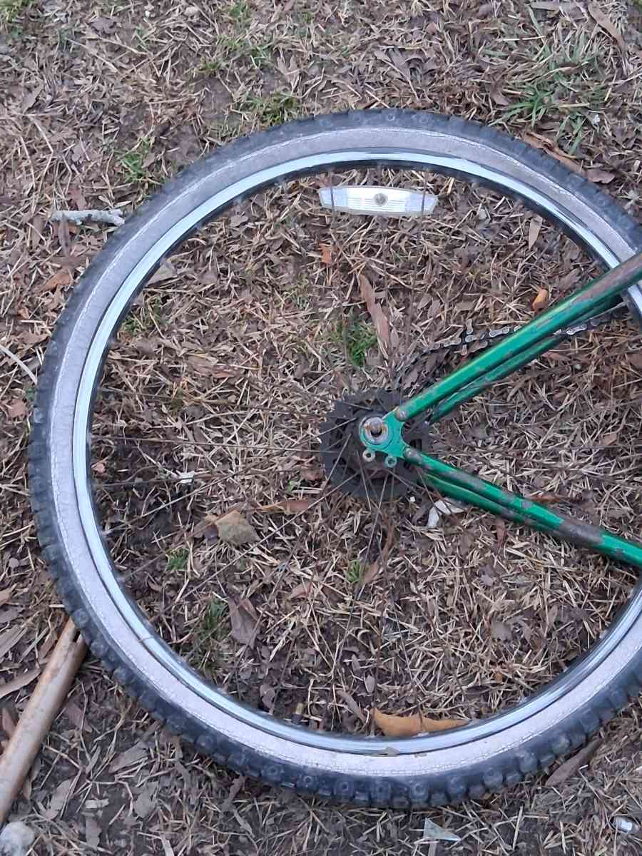 white wall bicycle tires - Laurens, South Carolina