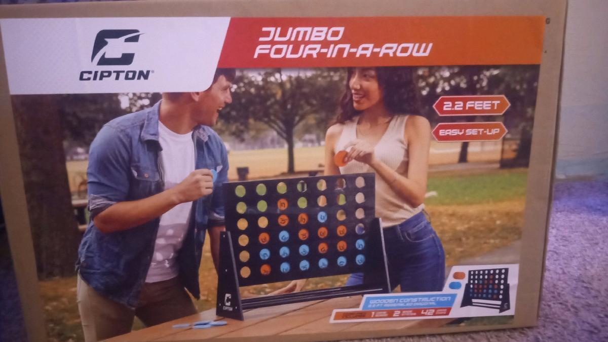 Jumbo Connect Four - Westmoreland, Tennessee - FleaMarketBay