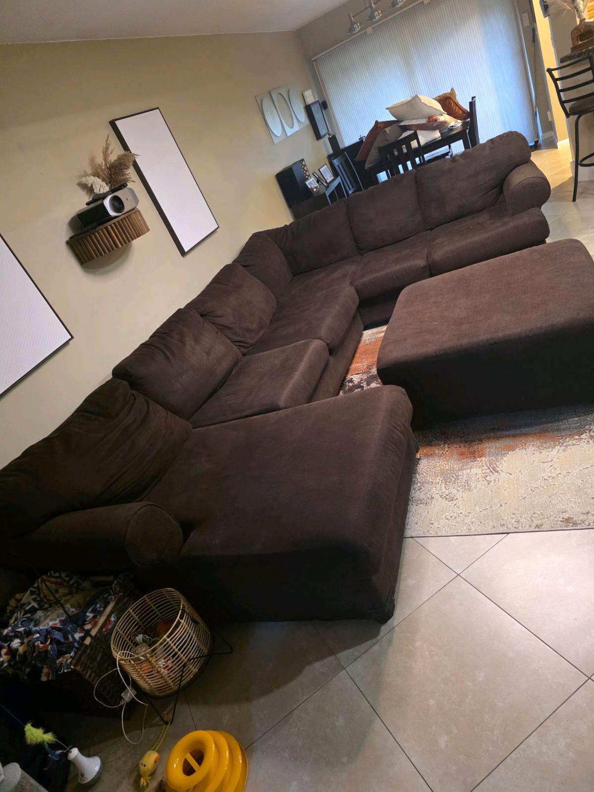 brown sectional sofa with ottman - Deerfield Beach, Florida - FleaMarketBay