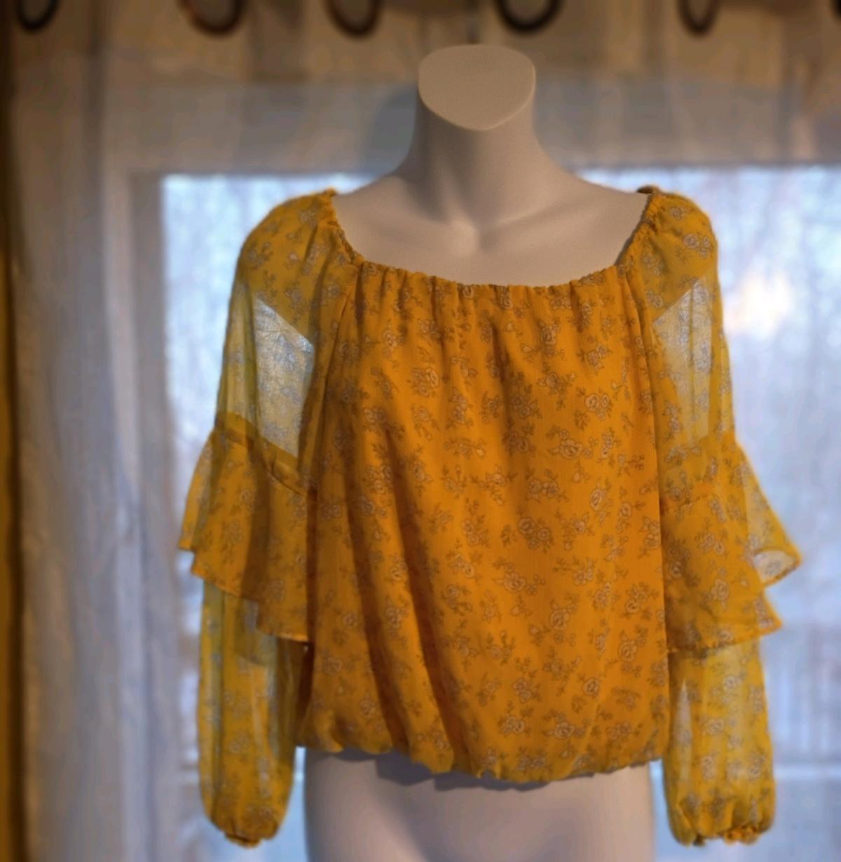 blusa de mujer - Fredericksburg, Virginia - FleaMarketBay