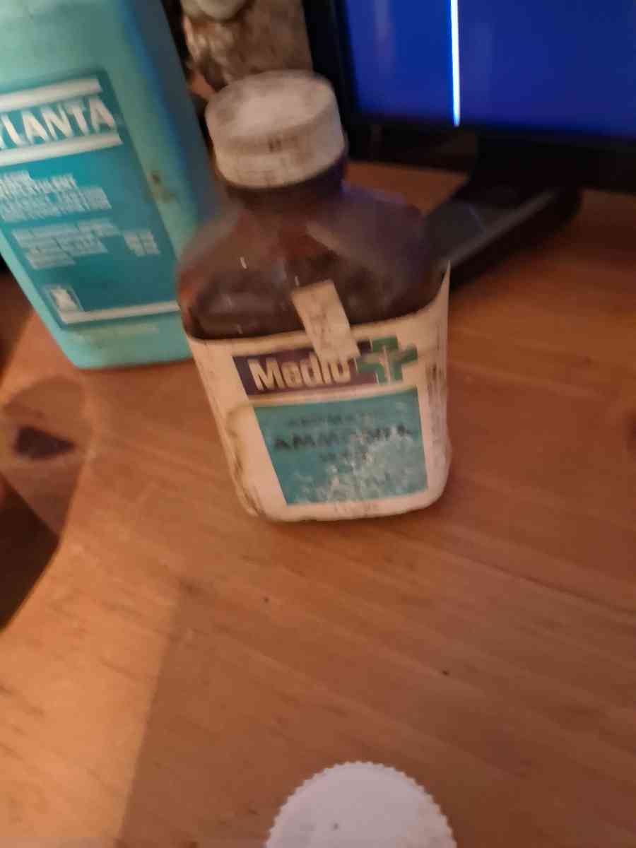 collection of med Bottles - Laurens, South Carolina - FleaMarketBay