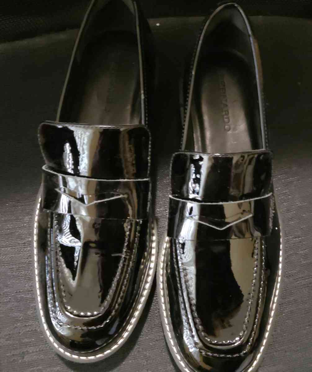 Bernardo Chandler Loafers New - Inglewood, California