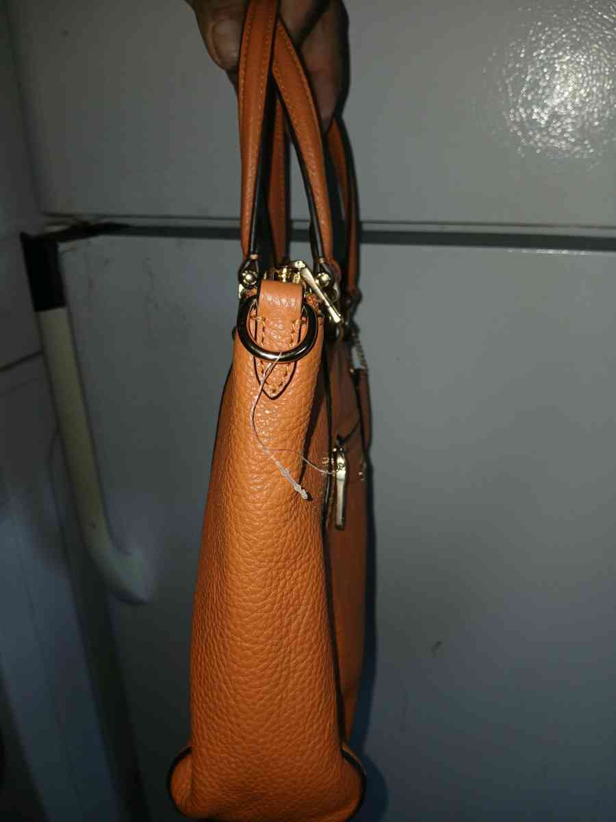 coach handbag - Valley Center, California - FleaMarketBay