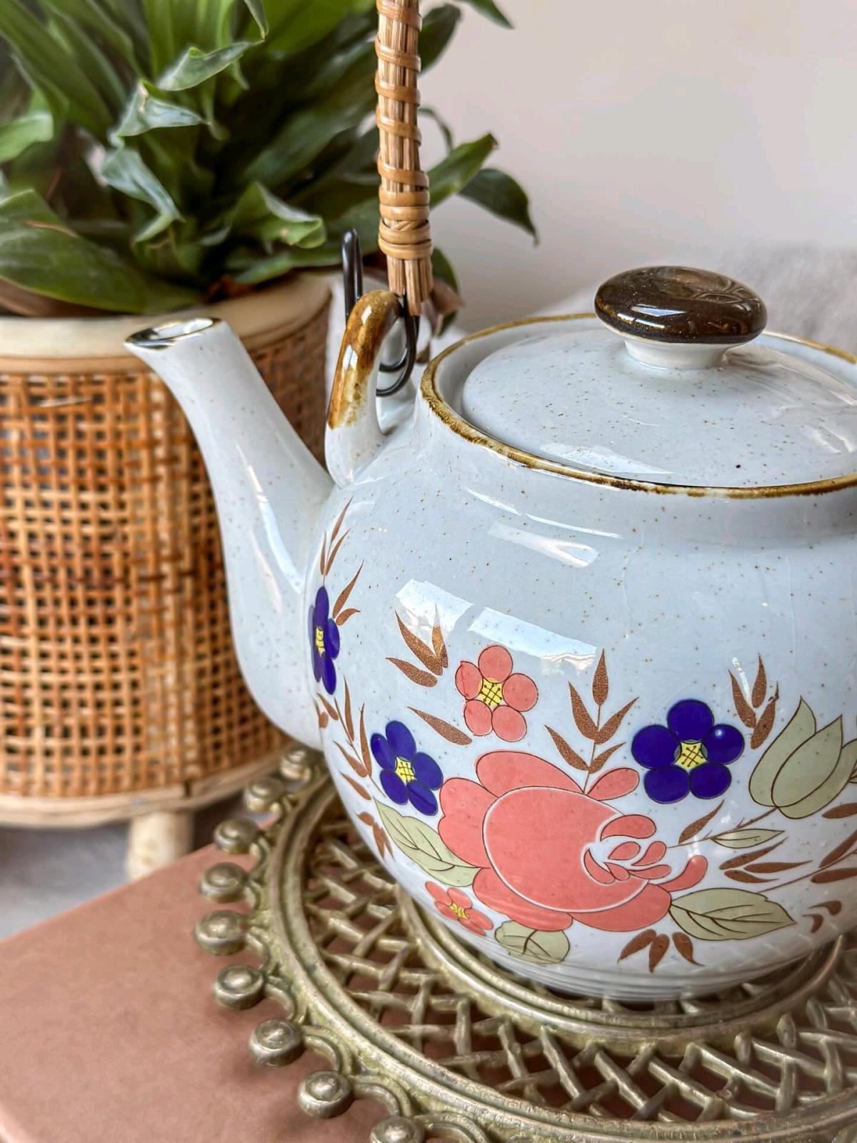 Vintage Korean Tea Pot - Aguilar, Colorado - FleaMarketBay