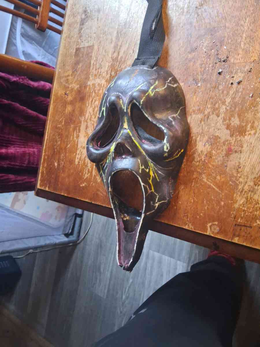 scream custom mask hand painted - Laurens, South Carolina - FleaMarketBay