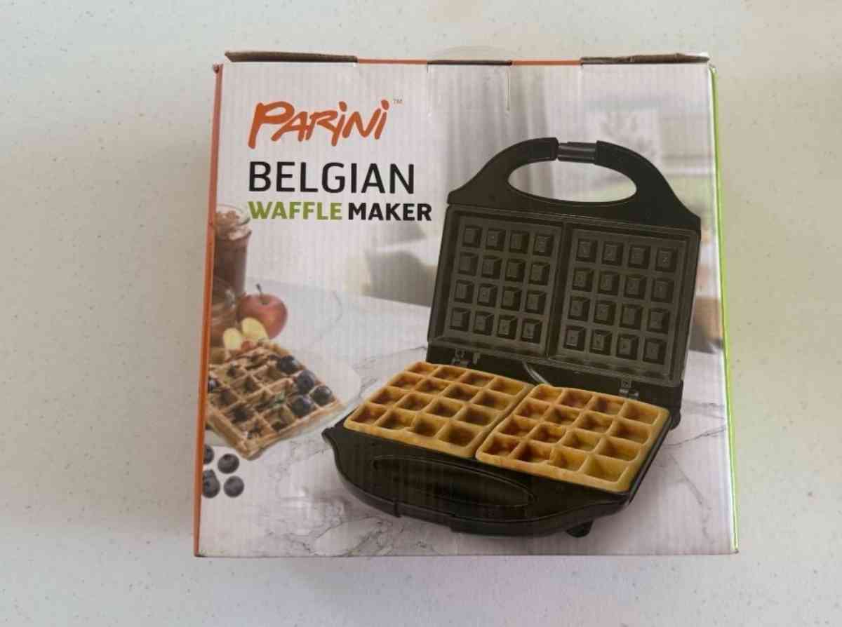 NEW Parini Belgian Waffle Maker  Crispy Fluffy Waffles - Los Angeles, California