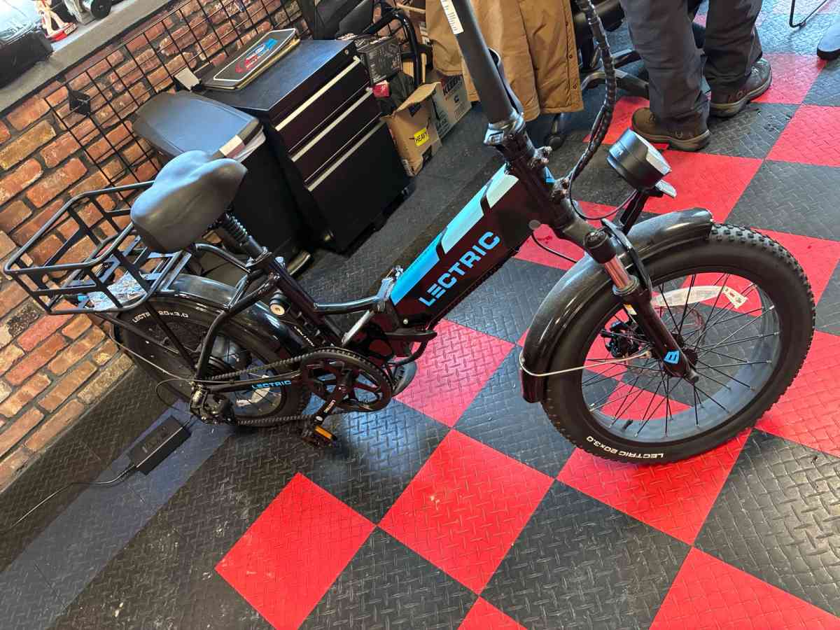 Electric bicycles - Long Lake, New York - FleaMarketBay