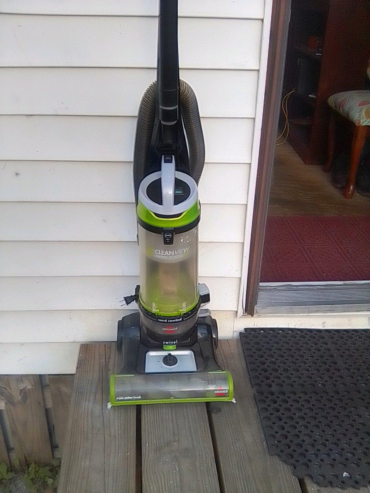 Bissell vacuum CleanView Swivel Rewind - Ormond Beach, Florida