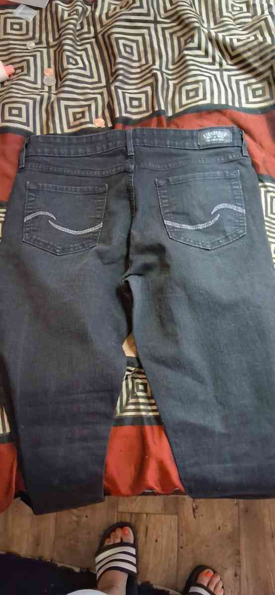 Womens Levis size 12 - Deridder, Louisiana