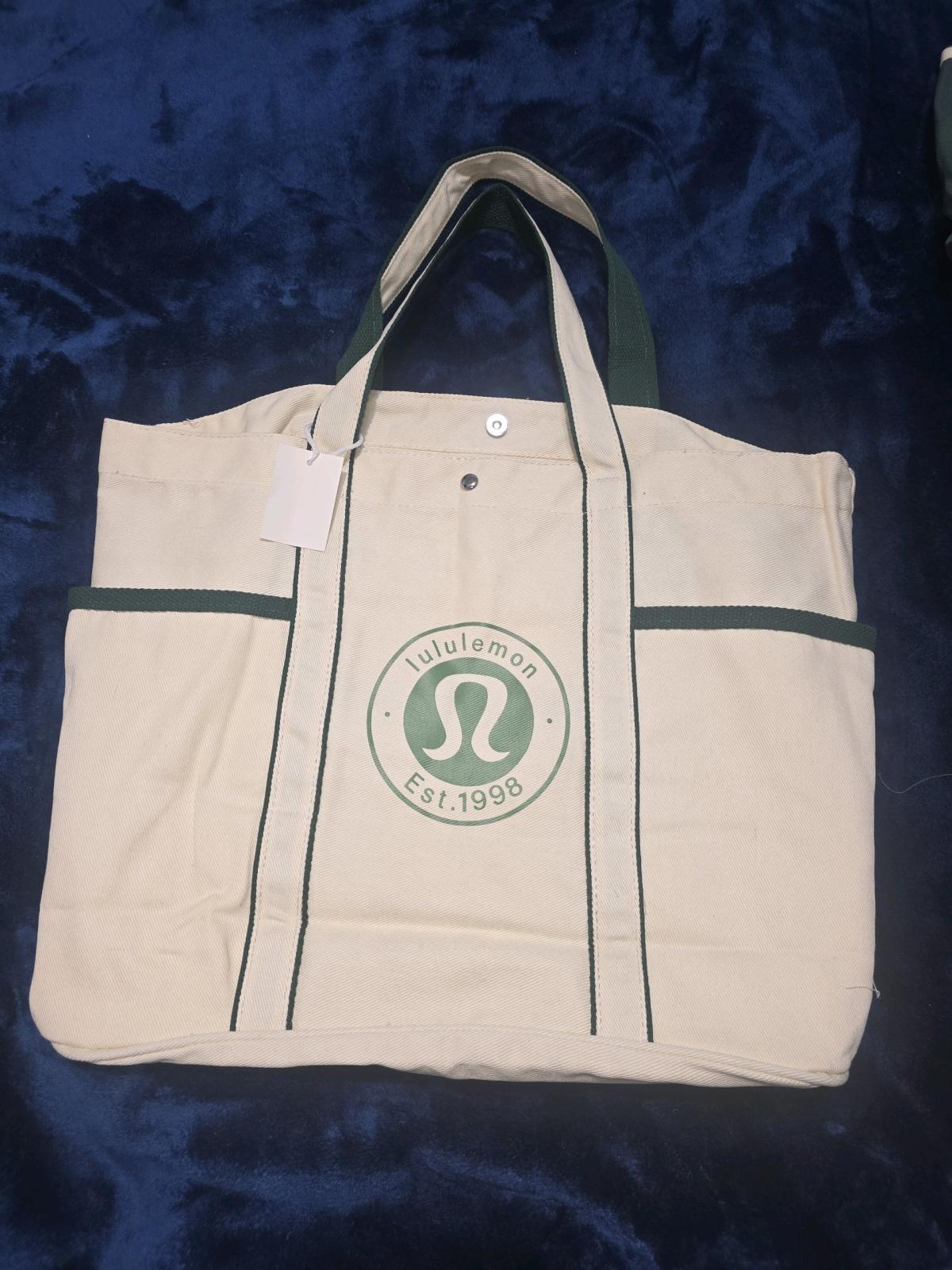 Bolsa para Dama - Riverside, California - FleaMarketBay