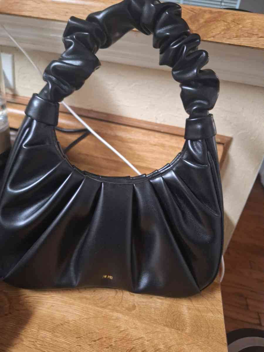 JW PEI Gabbi Black Ruched Hobo shoulder Handbag - Houston, Texas - FleaMarketBay