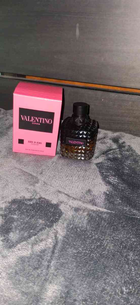 Valentino Donna Born In Roma Intense 100ML - West Palm Beach, Florida - FleaMarketBay