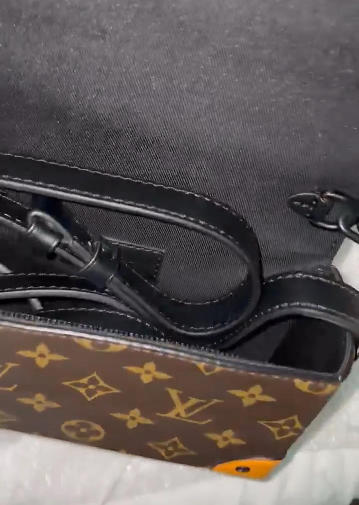 Louis Vuitton - Adelanto, California - FleaMarketBay