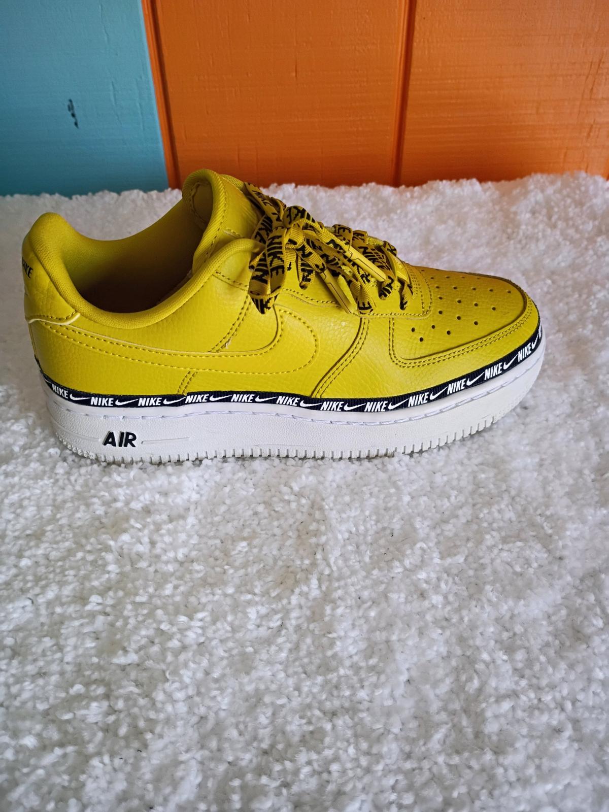 nike women - Fredericksburg, Virginia - FleaMarketBay