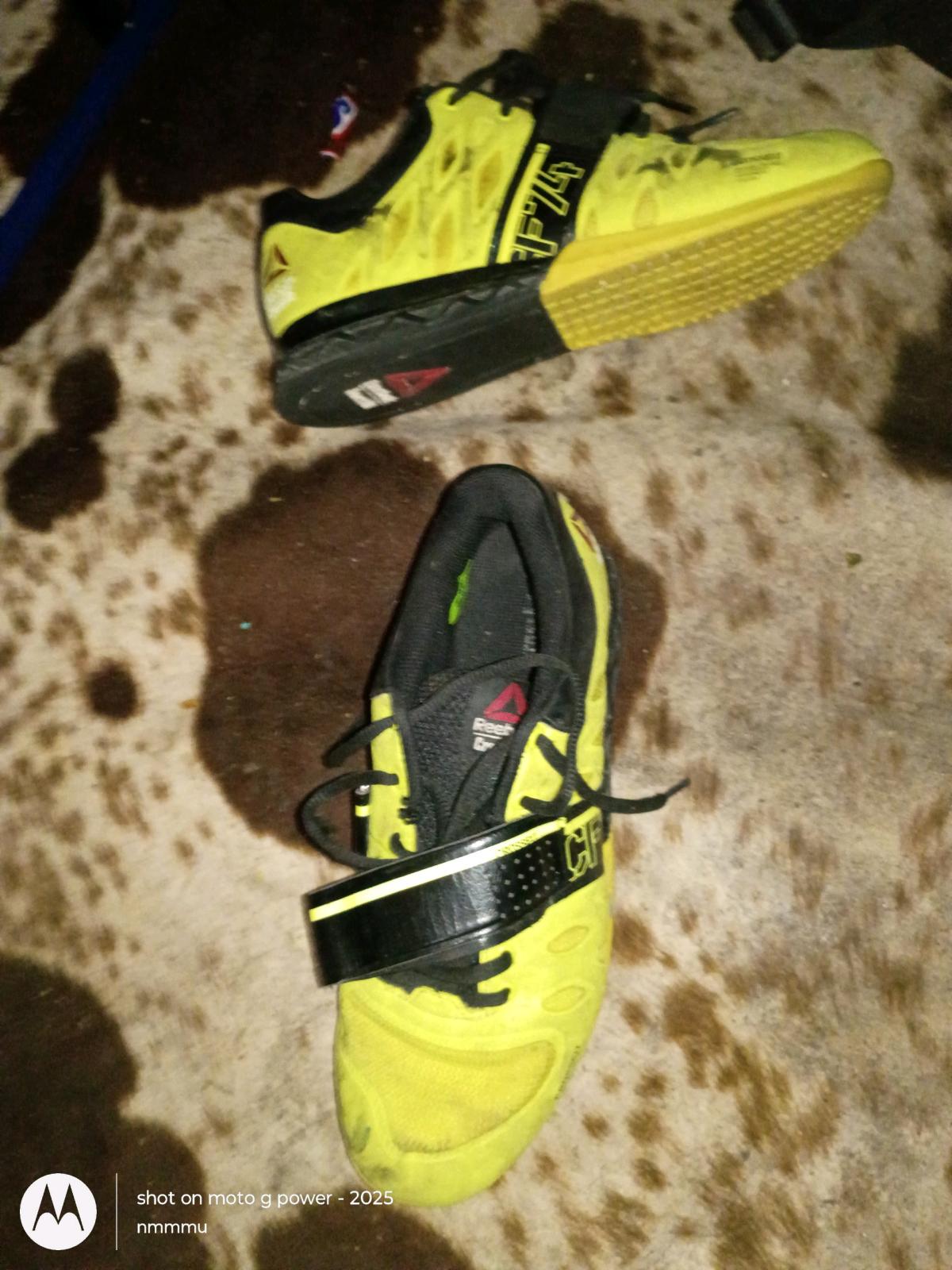 reebok lime green size 9 CrossFit shoes - Austin, Texas - FleaMarketBay