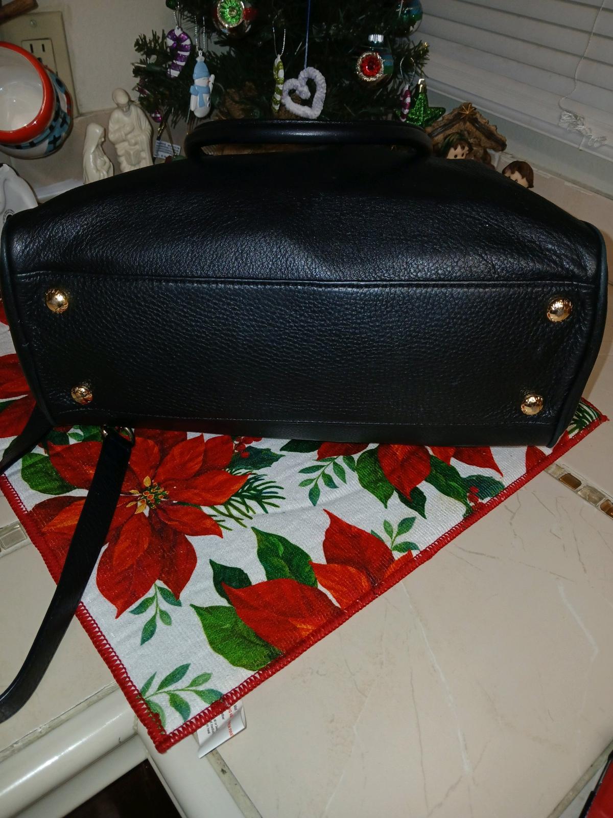 Mk purse - Fontana, California - FleaMarketBay