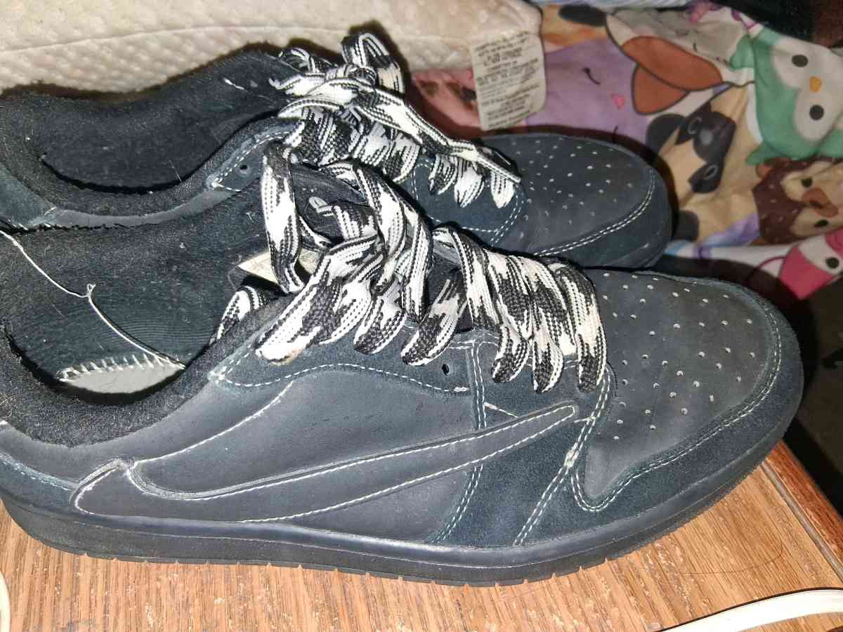 Jordan 1 retro phantoms Travis Scott edition - Laurens, South Carolina - FleaMarketBay