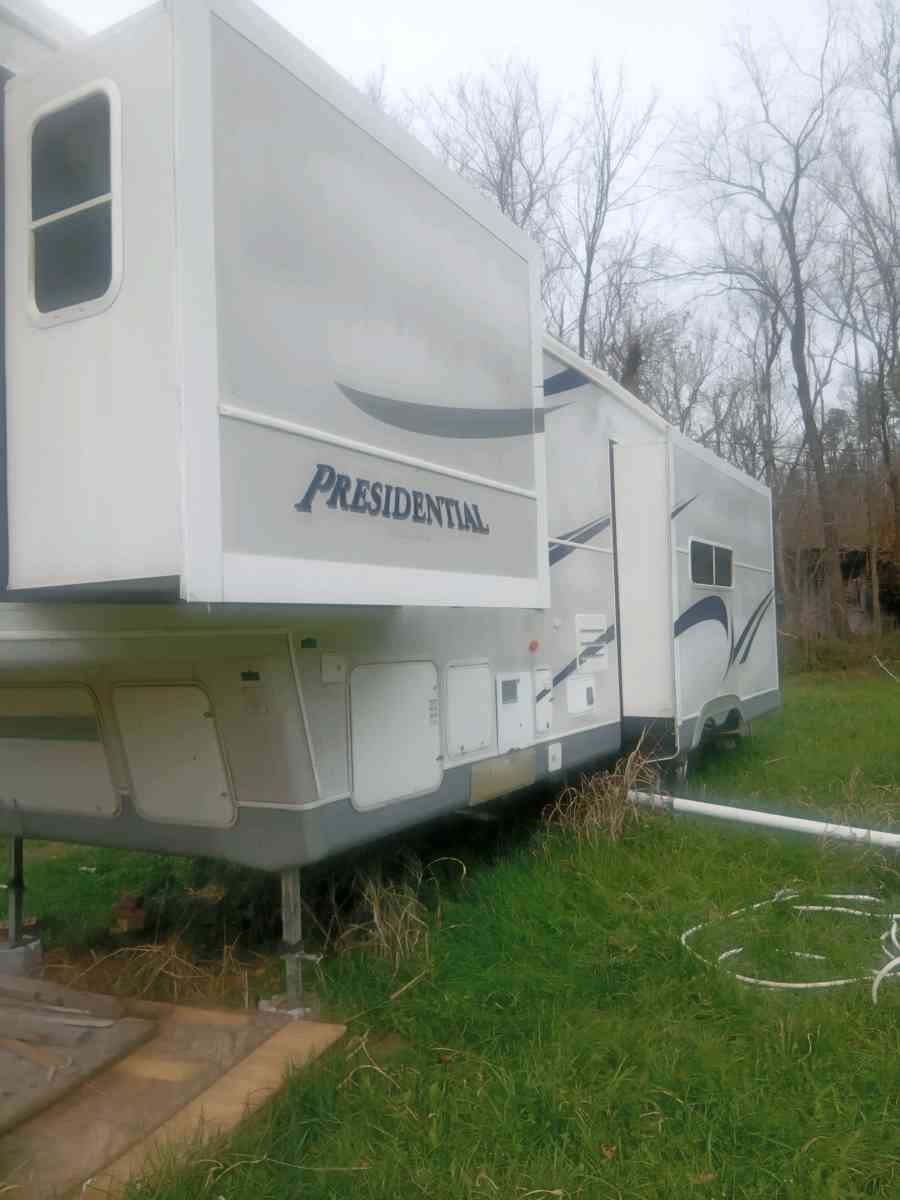 rambler presidential fifth wheeler camper