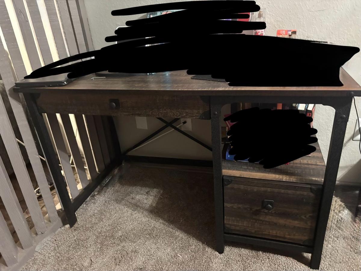 Desk for work - Dallas, Texas