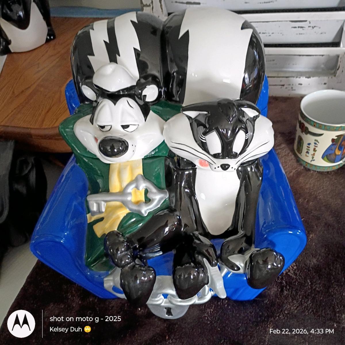 pepe Penelope cookie jar - Monument, Colorado - FleaMarketBay