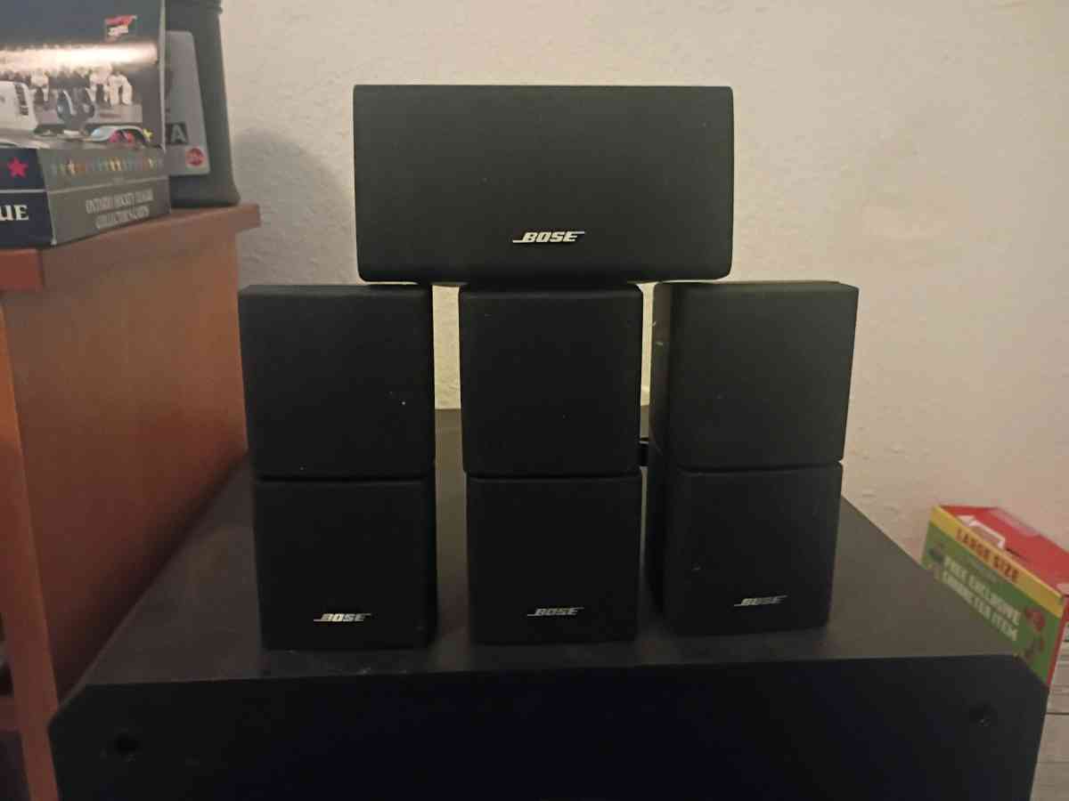 4PC  Bose Jewel Cube Direct Reflecting Series II Speakers Bl - Norfolk, Virginia
