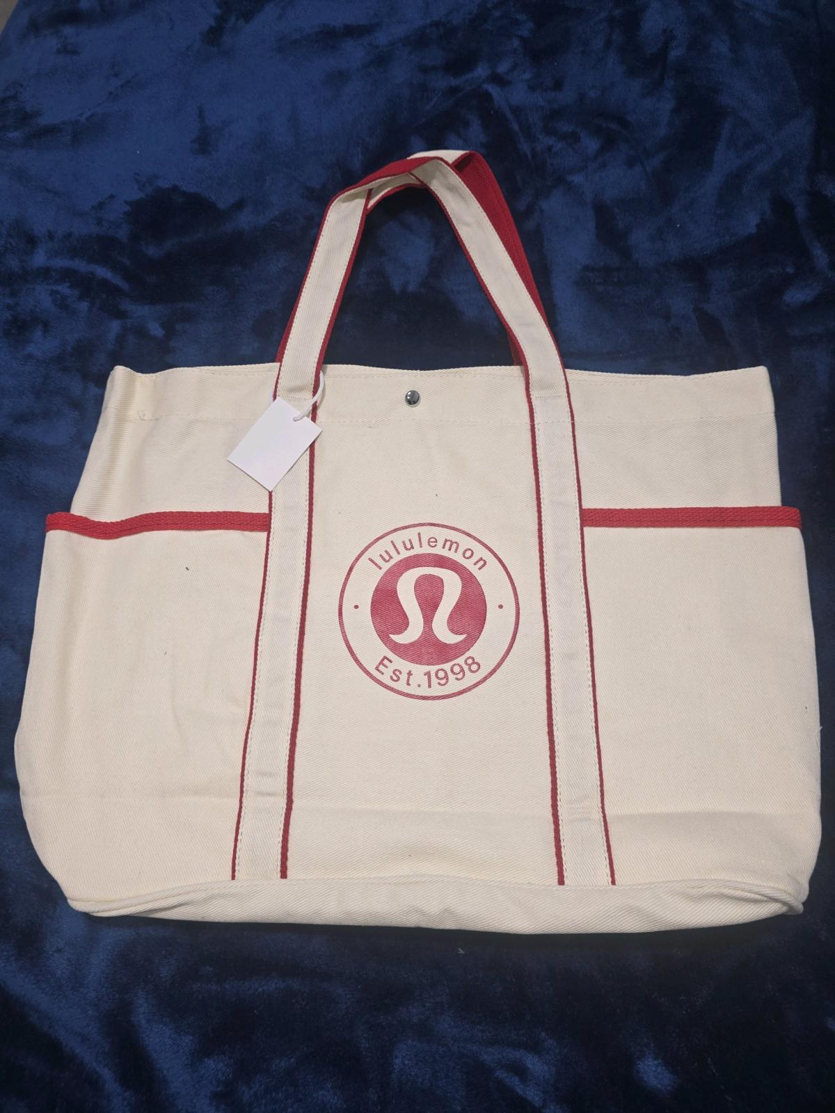 Bolsa para Dama - Riverside, California - FleaMarketBay