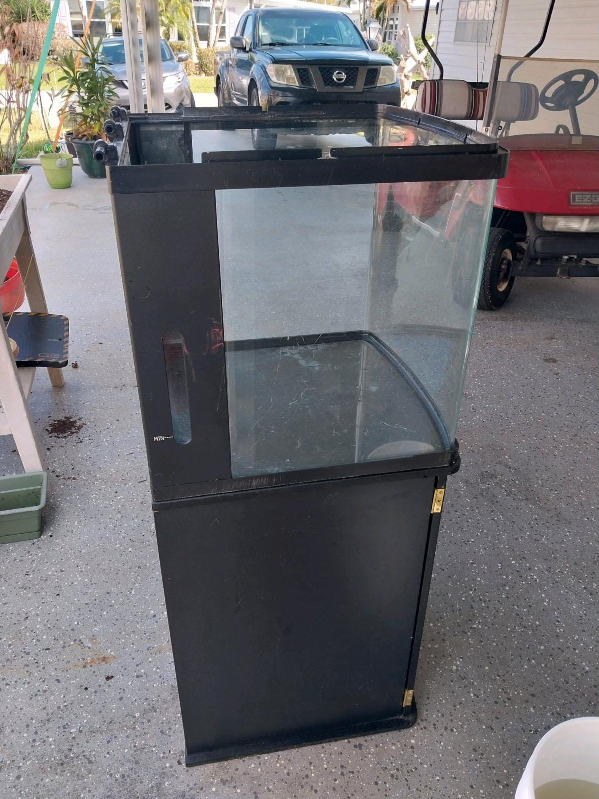 Fish tank - Port Saint Joe, Florida - FleaMarketBay