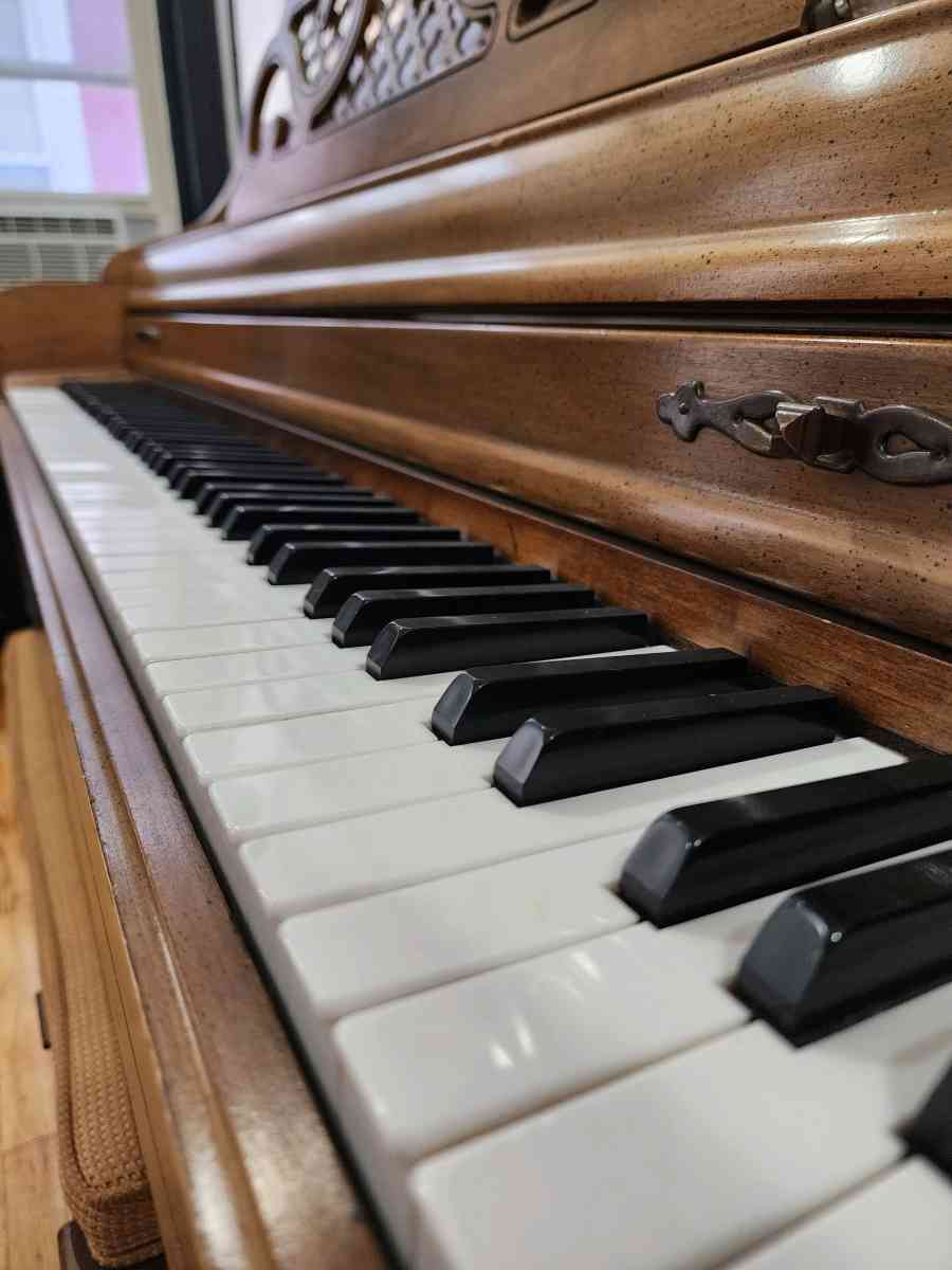 Kimball Piano - Philadelphia, Pennsylvania - FleaMarketBay