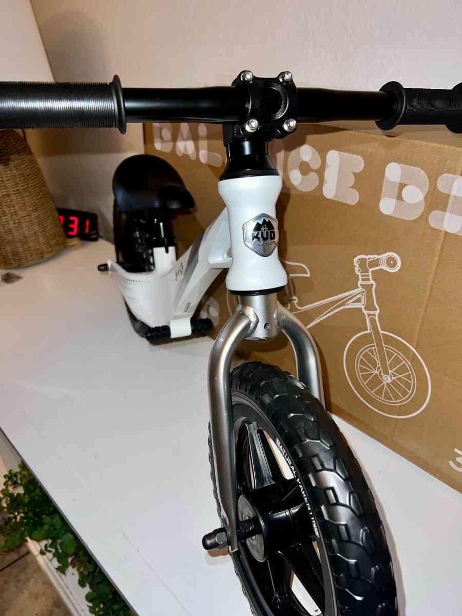 kub Blance bike for kids NEW IN SEALED BOX - San Bernardino, California - FleaMarketBay