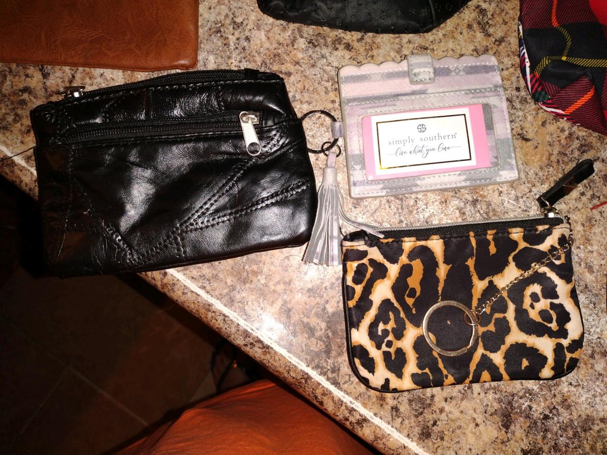 11 Makeup Bags - Corning, Arkansas - FleaMarketBay