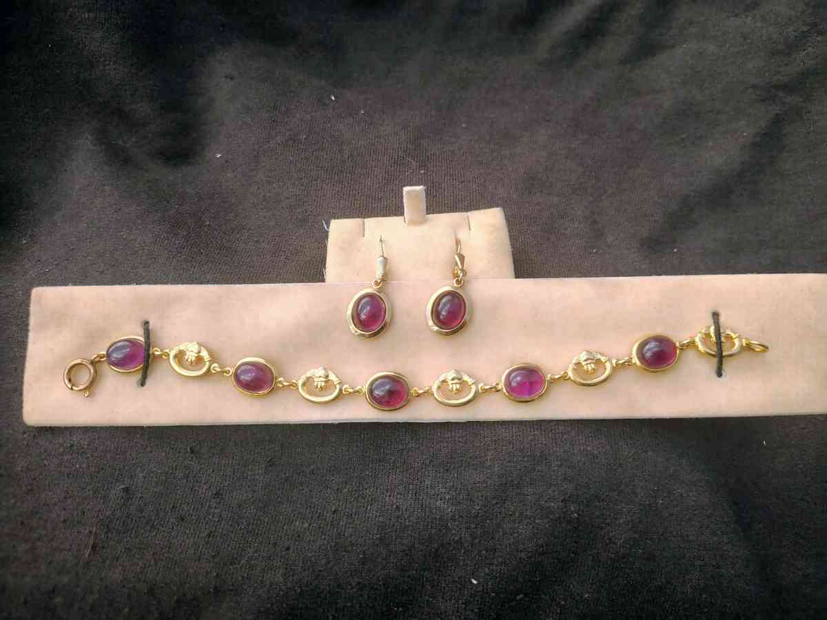 14ct Gold Amethyst bracelet and earrings