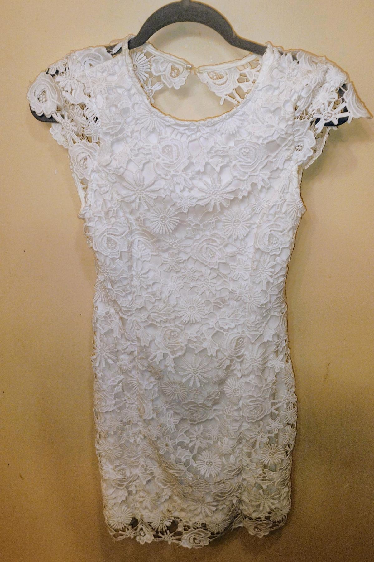 Womens White Backless Dress - Des Plaines, Illinois