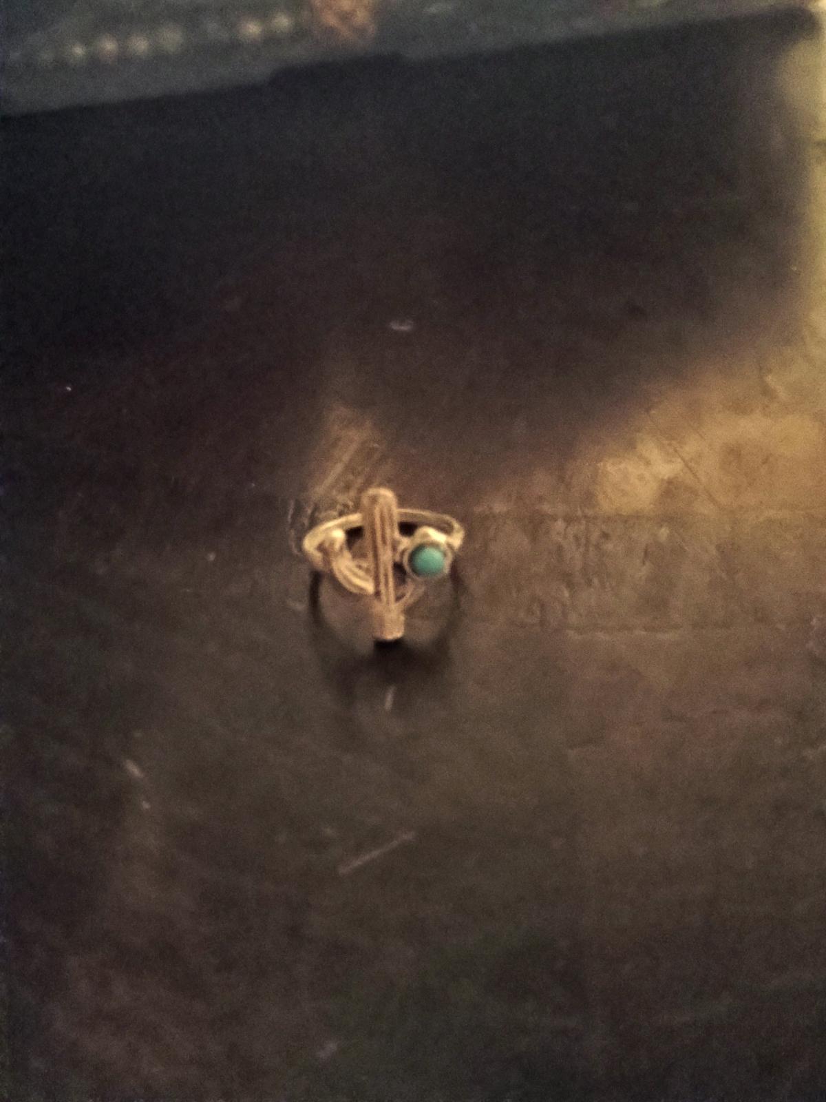 womens ring - Altoona, Alabama - FleaMarketBay