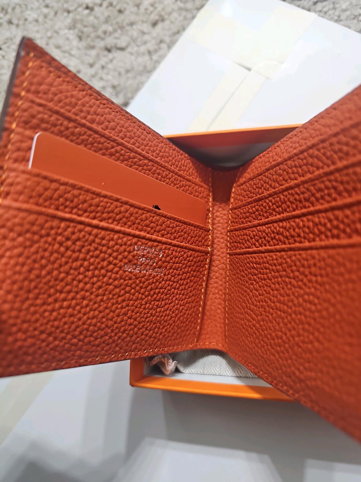 Herms Mens Wallet - Franklin, Ohio - FleaMarketBay