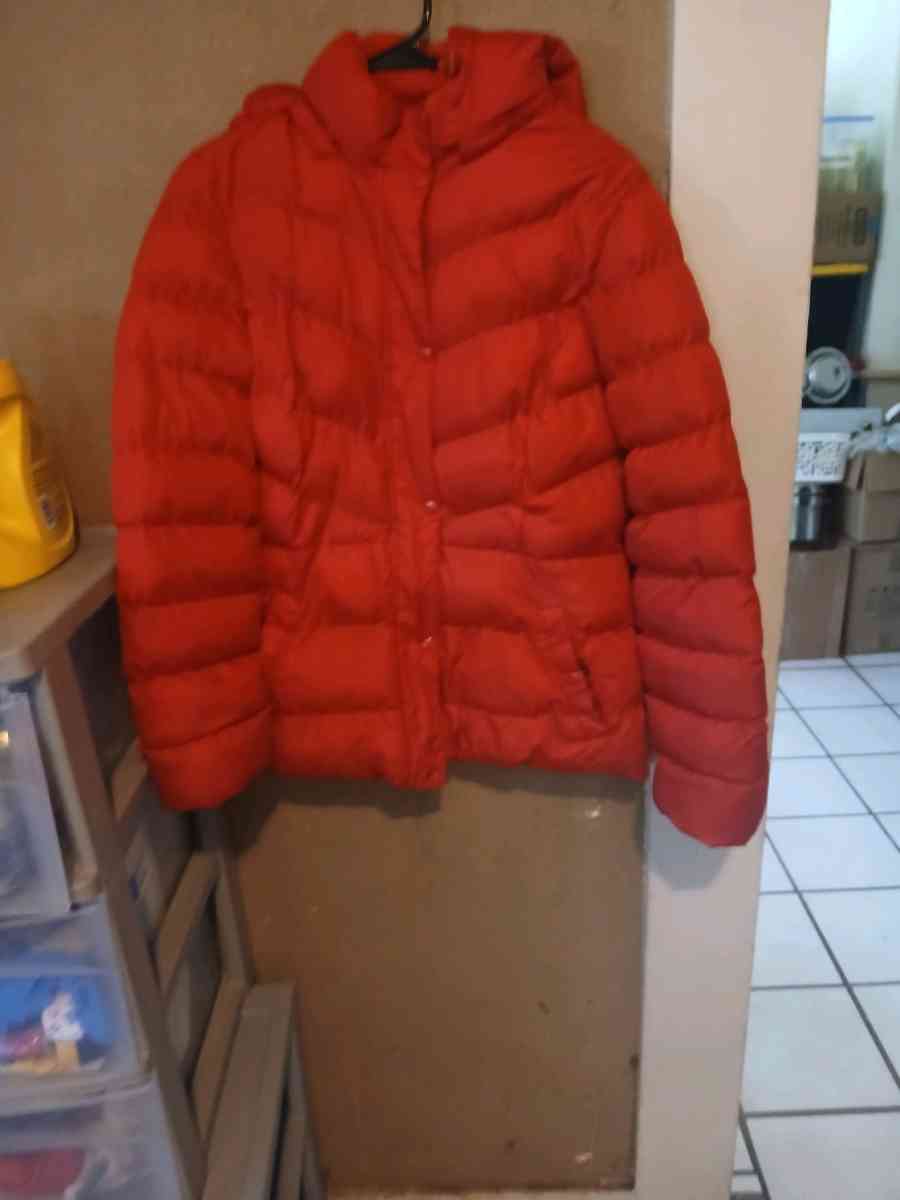 puffer jacket - Adelanto, California - FleaMarketBay