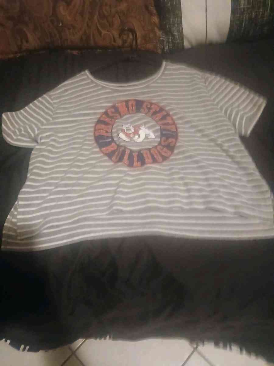 womens fresno state bulldog shirt - Adelanto, California - FleaMarketBay