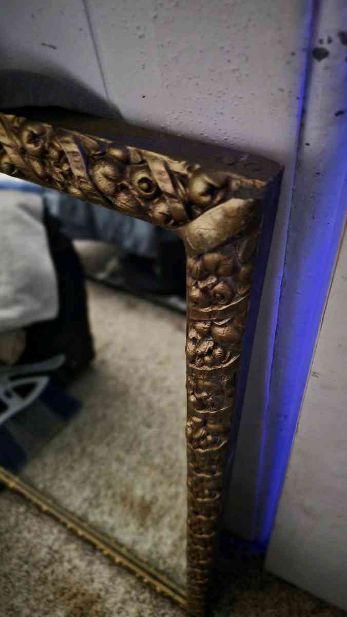 Gilt wood framed wall mirror with ornate deco - Richfield, Utah - FleaMarketBay