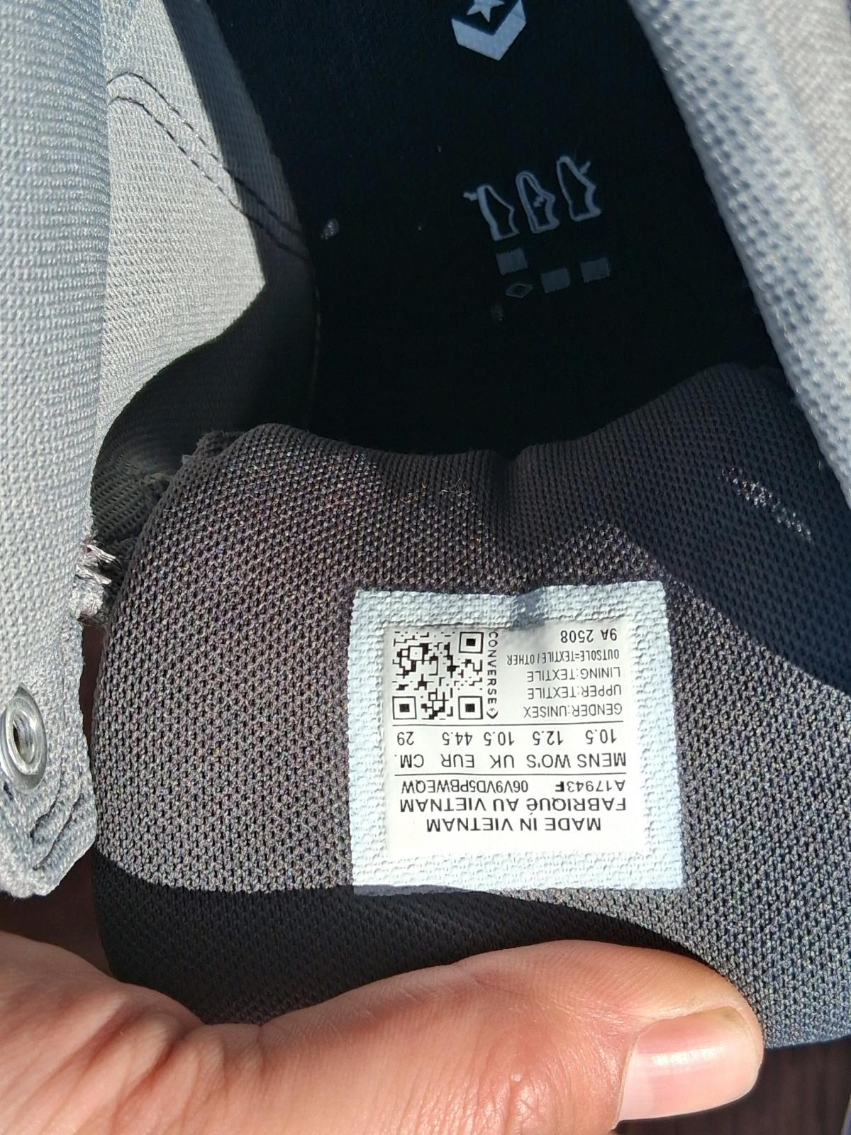 Grey Converse - San Diego, California - FleaMarketBay