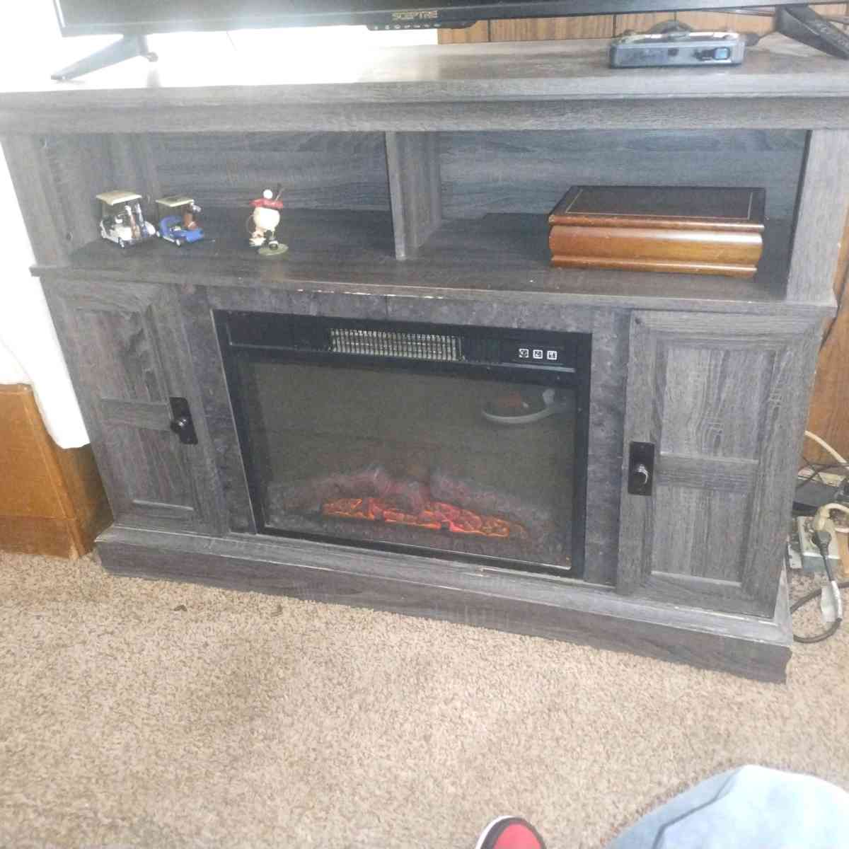 nice big fireplace with shelves  and doors on both sides - Collinsville, Illinois - FleaMarketBay
