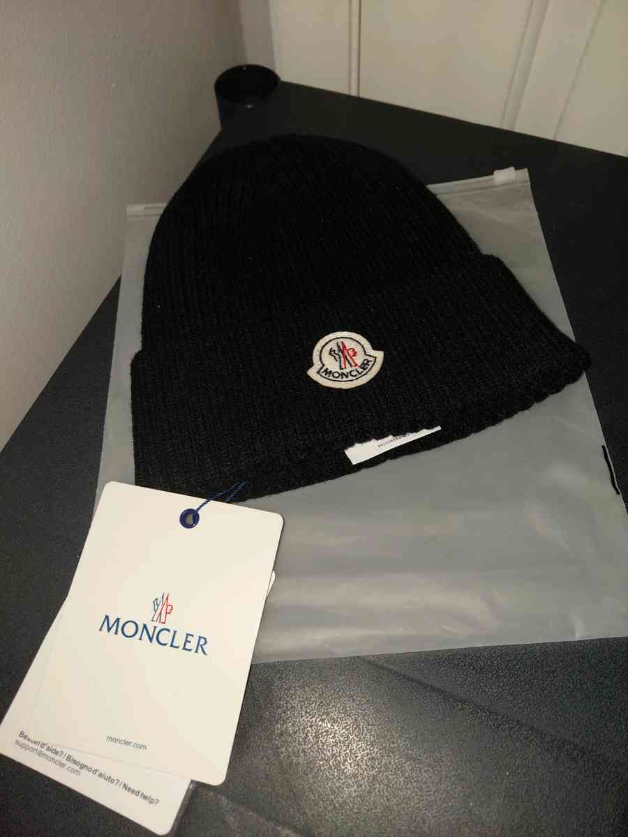 Black Beanie - Coconut Creek, Florida