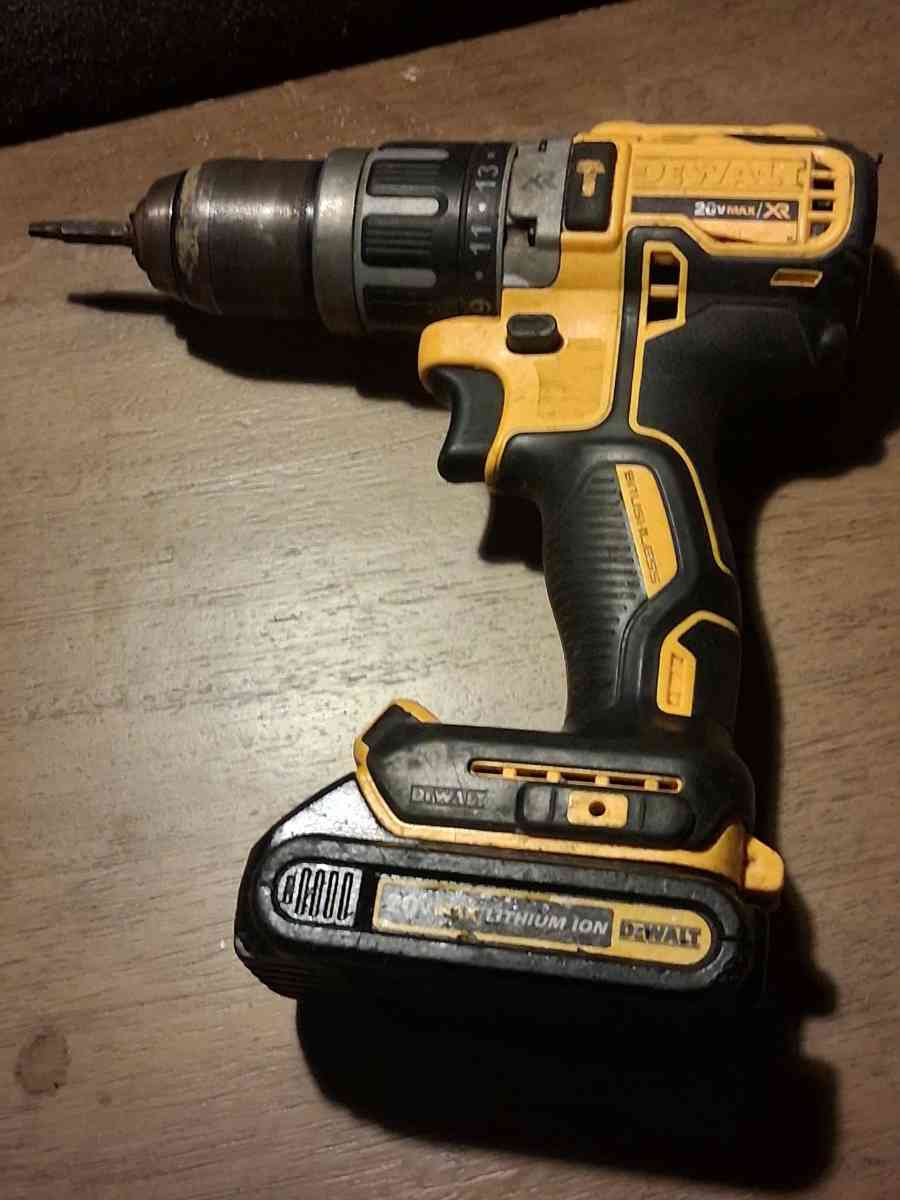 Set of Dewalt Drills - Dade City, Florida - FleaMarketBay