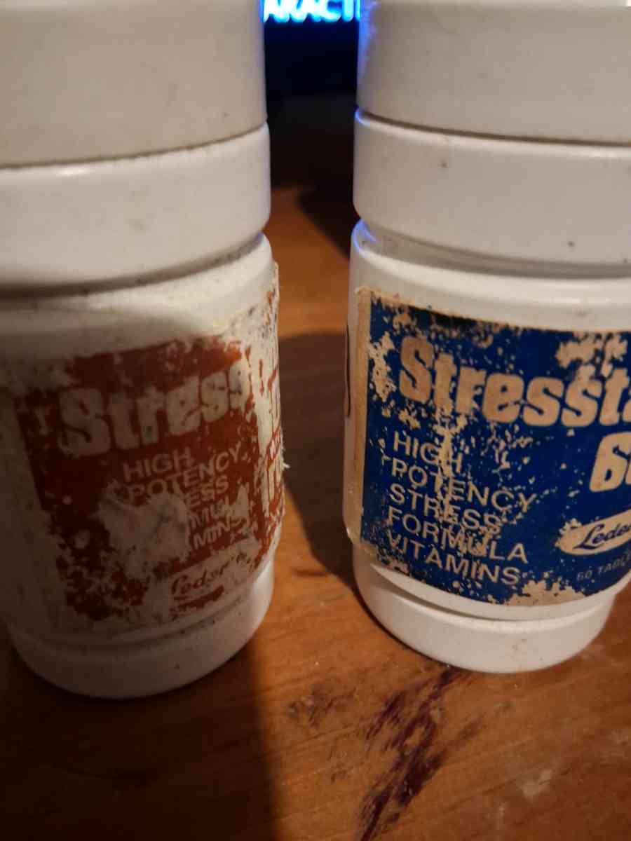 collection of med Bottles - Laurens, South Carolina - FleaMarketBay