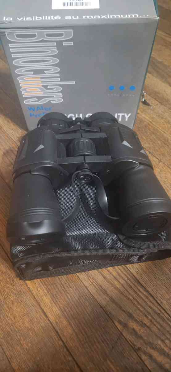 Binoculars for adults - Baldwin, New York