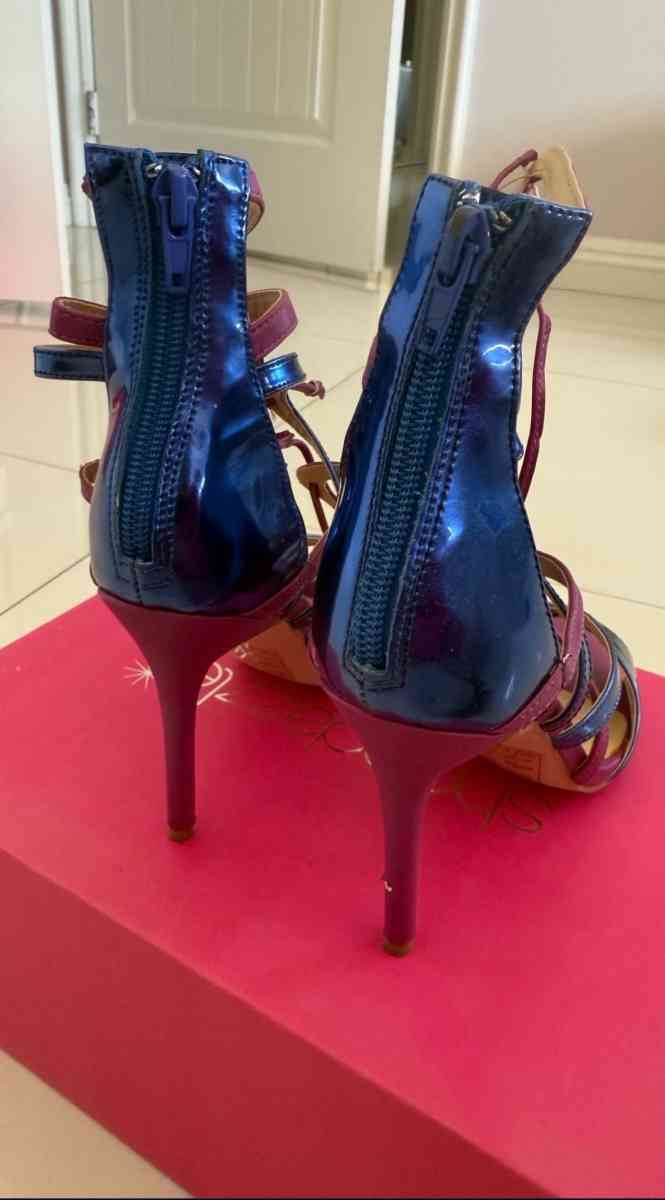 ShoeDazzle Metallic Blue  Fuchsia Strappy Heels Size 65  Wor - Los Angeles, California - FleaMarketBay