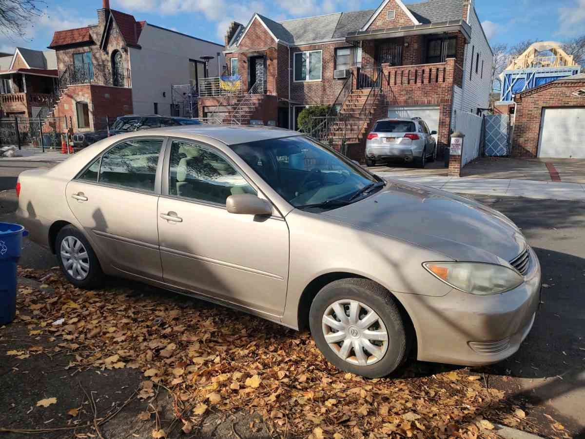 I sell in my own car and about the price we can talk - Brooklyn, New York - FleaMarketBay