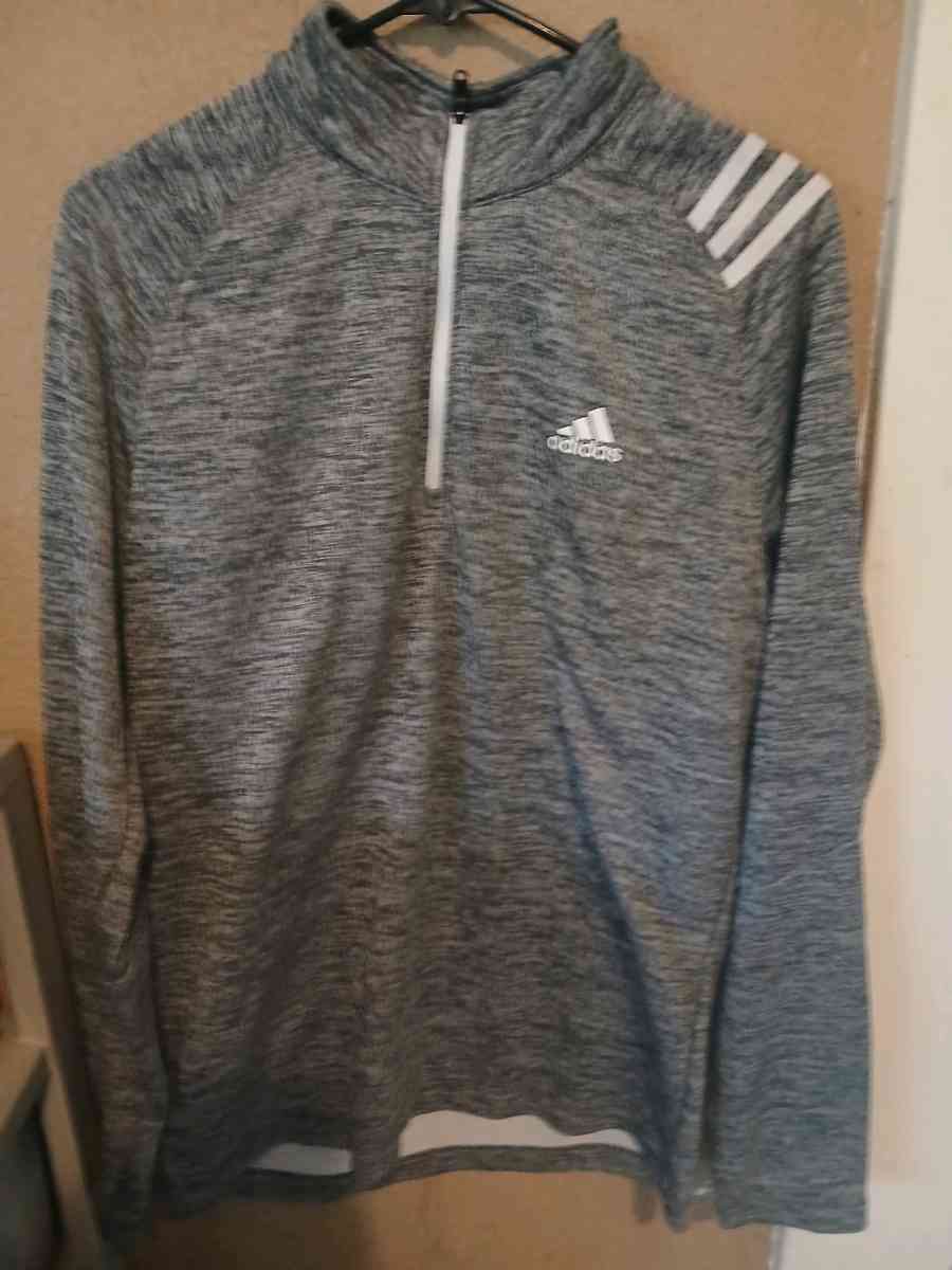 Adidas sweater - Fresno, California - FleaMarketBay