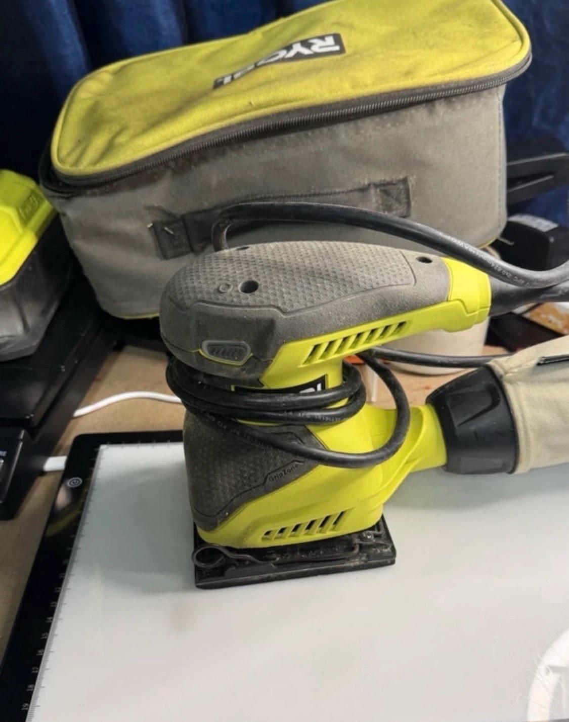 Ryobi 14 sheet Sander  Corded